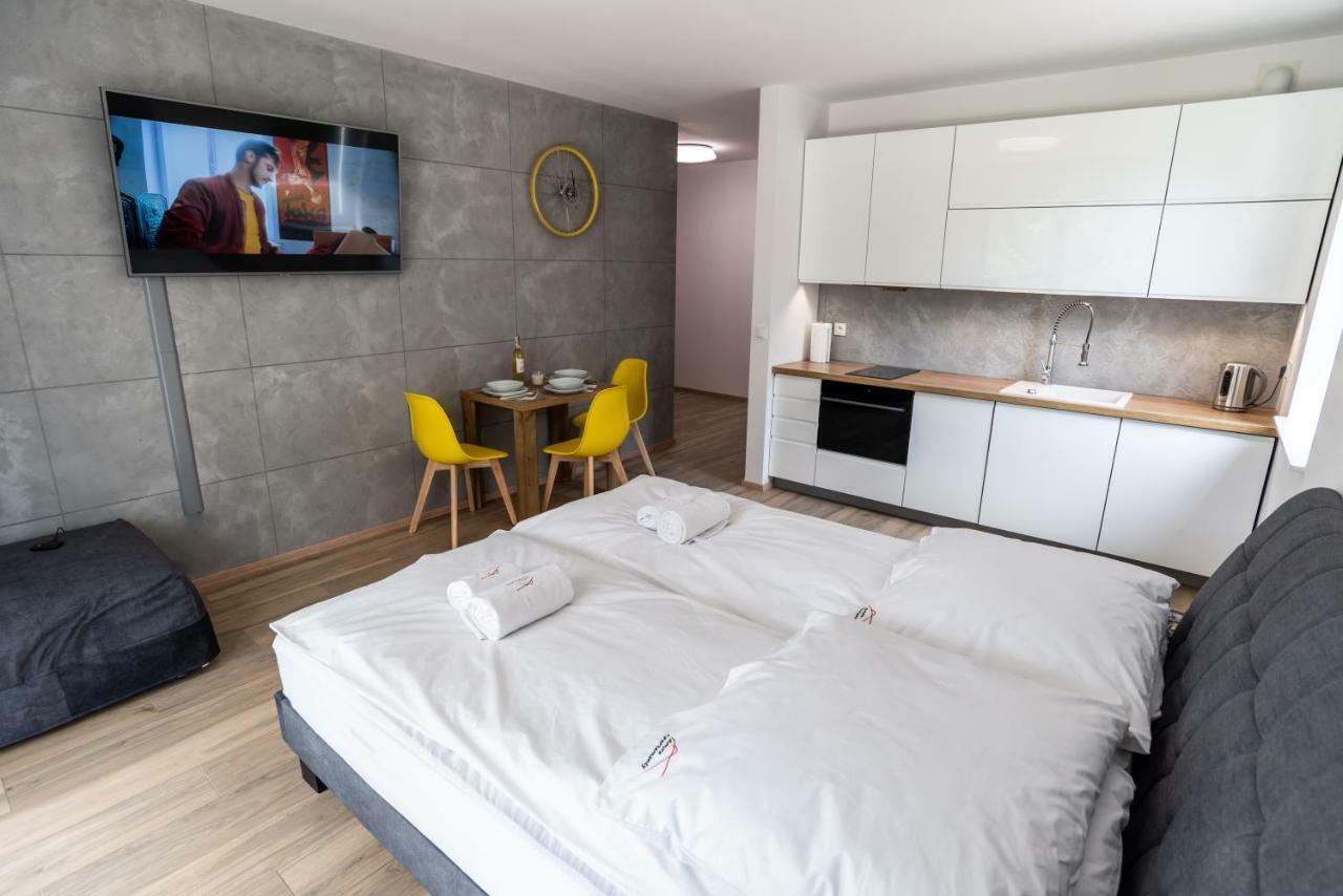 Apartamenty Amira W Kompleksie Apartamenty Piano ชเวียราโดว์-สโดรยจ์ ภายนอก รูปภาพ