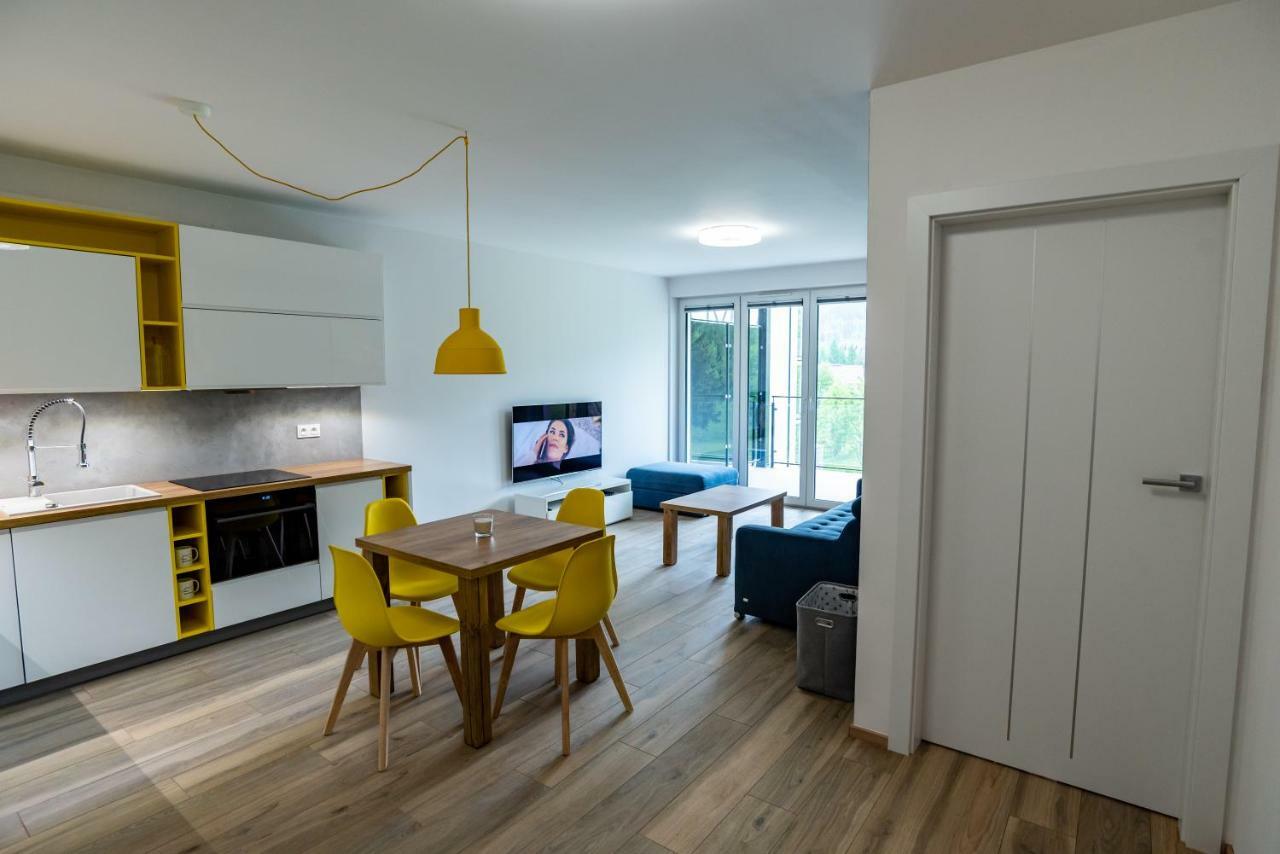 Apartamenty Amira W Kompleksie Apartamenty Piano ชเวียราโดว์-สโดรยจ์ ภายนอก รูปภาพ
